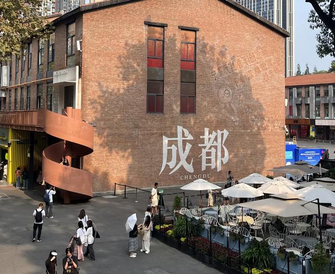 四川全景4日游定制小团怎么预定？本地资深旅行社跟团定制行程！(图3)