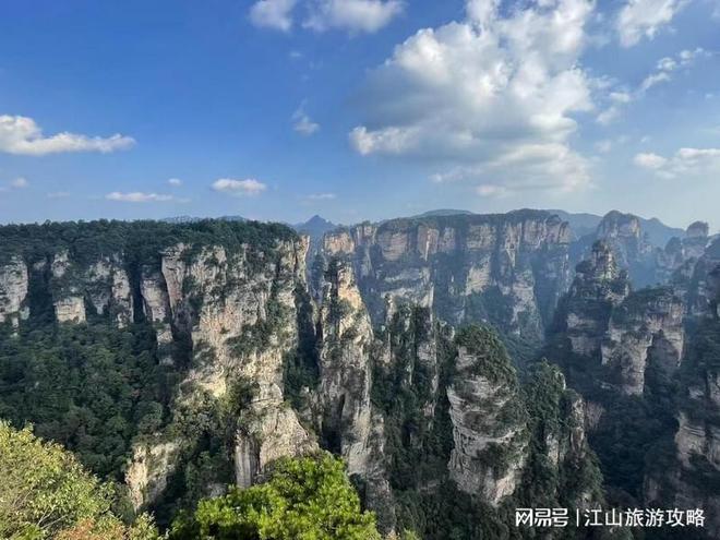 2024年张家界最新旅游攻略张家界最佳行程定制游五天多少钱？(图2)