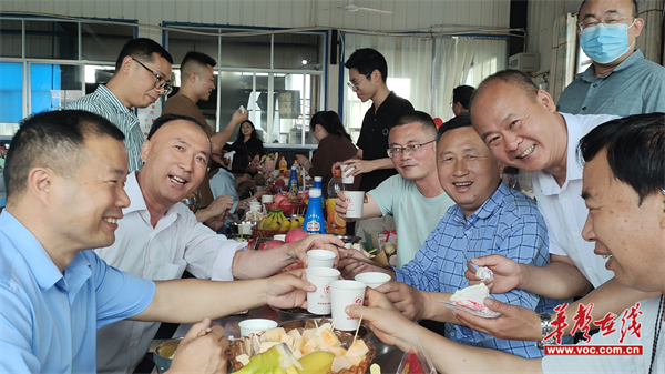 当讲台主角成为校园C位看桃源二中如何为教师定制幸福感(图4)