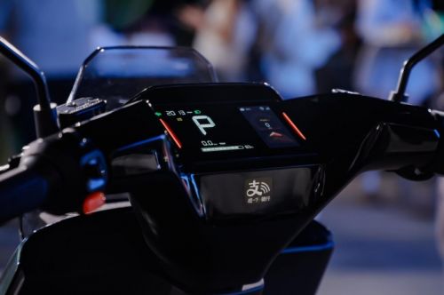 雅迪首款支付宝电动车量产碰一下开锁绿色出行可量化售价4699元