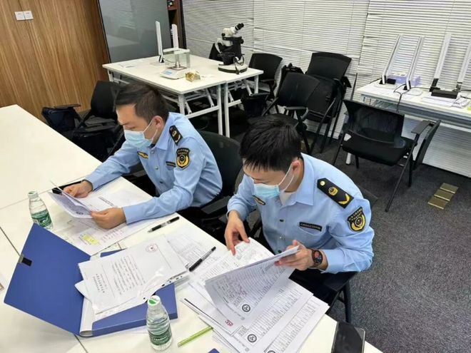 米乐M6：最新！伪造证书3000份特大案被查！监管如何筑牢防线？(图2)