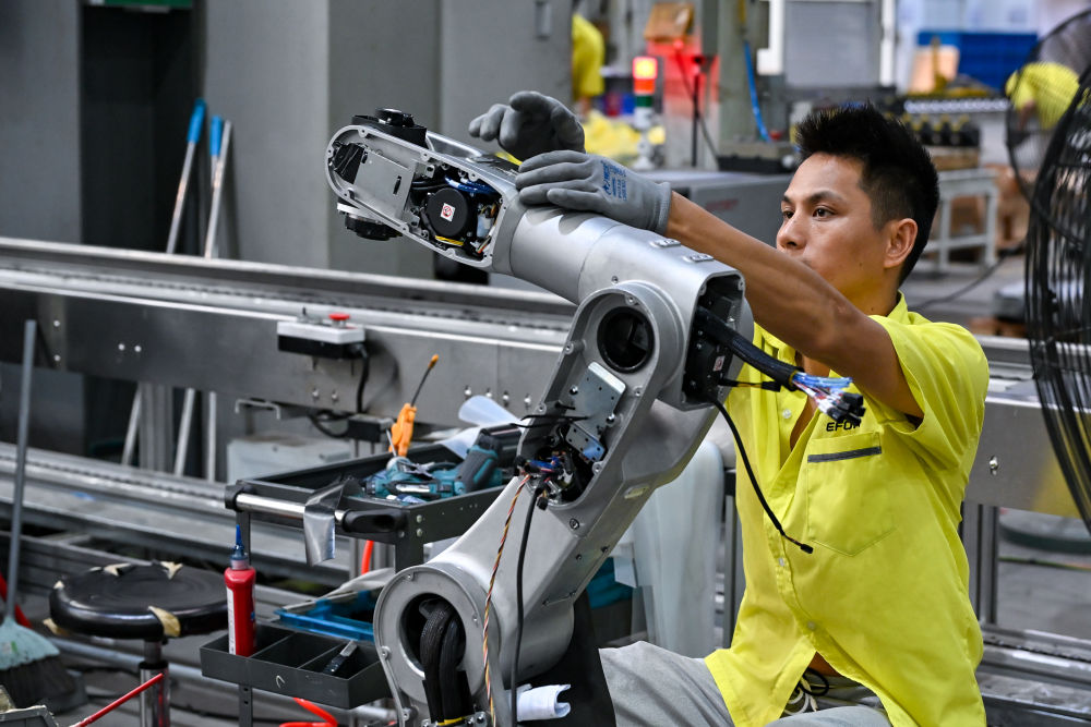 米乐M6平台：续写高质量发展的共赢故事——“与中国同行”的世界期待(图2)