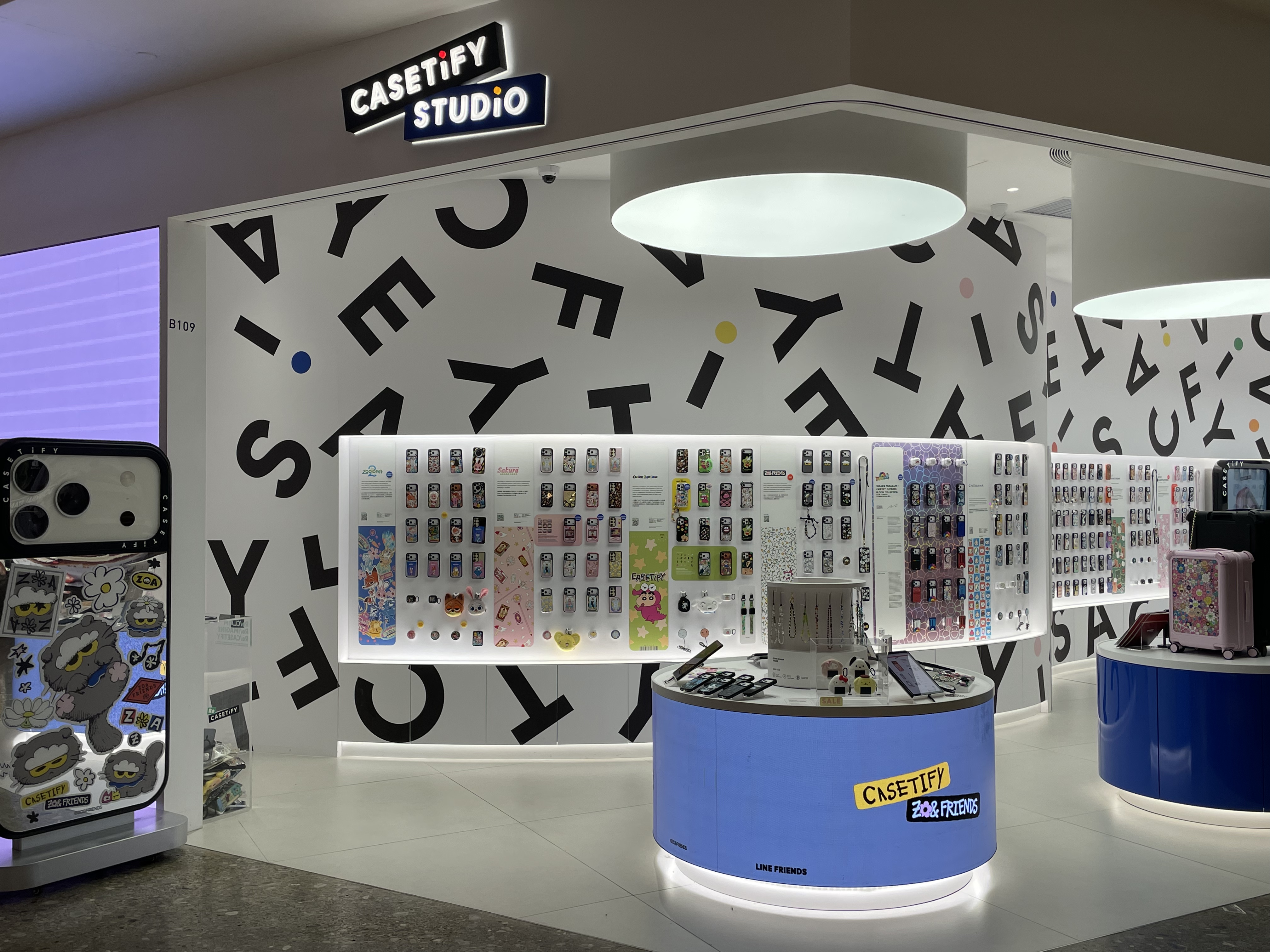 700元一个还涨价手机壳界爱马仕一年狂卖数十亿华强北的20元仿货遍地