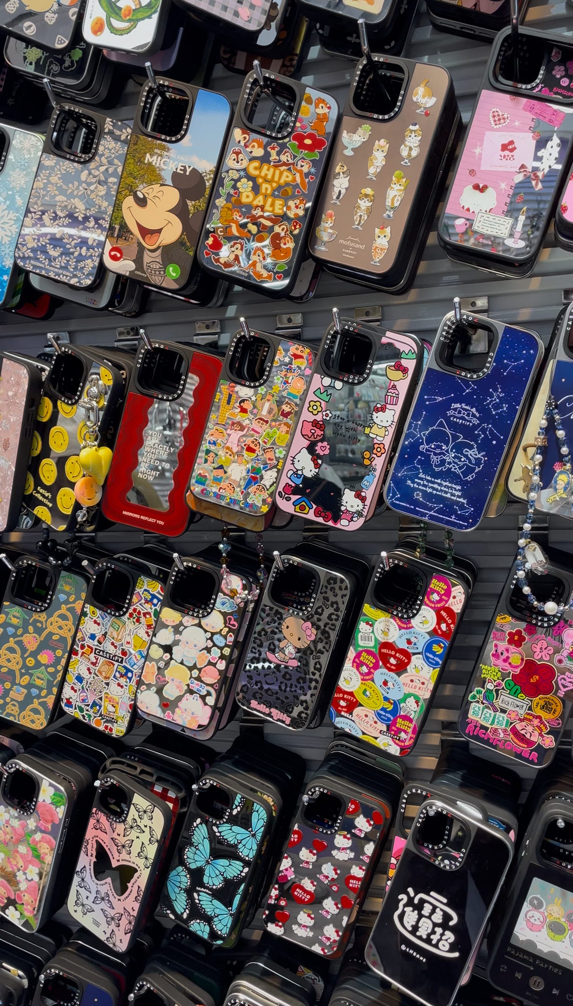 700元一个还涨价手机壳界爱马仕一年狂卖数十亿华强北的20元仿货遍地(图3)