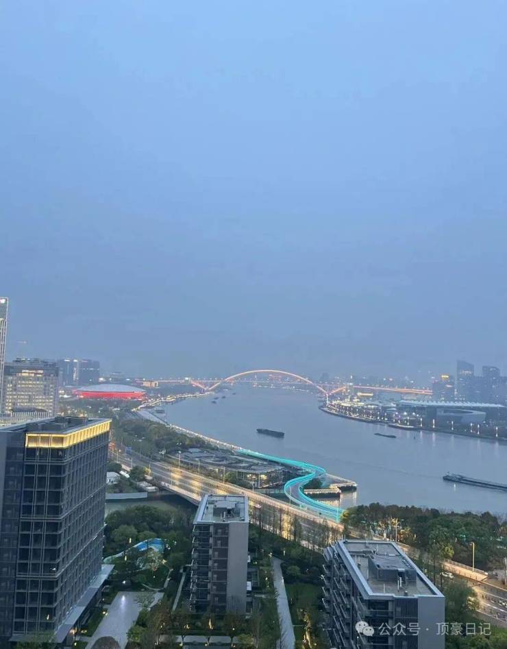 米乐M6网页版：保利世博天悦售楼处最新发布(首页网站)上海浦东保利世博天悦销售中心可详聊楼盘详情价格地址清晰告知配套成熟前台电话(图13)