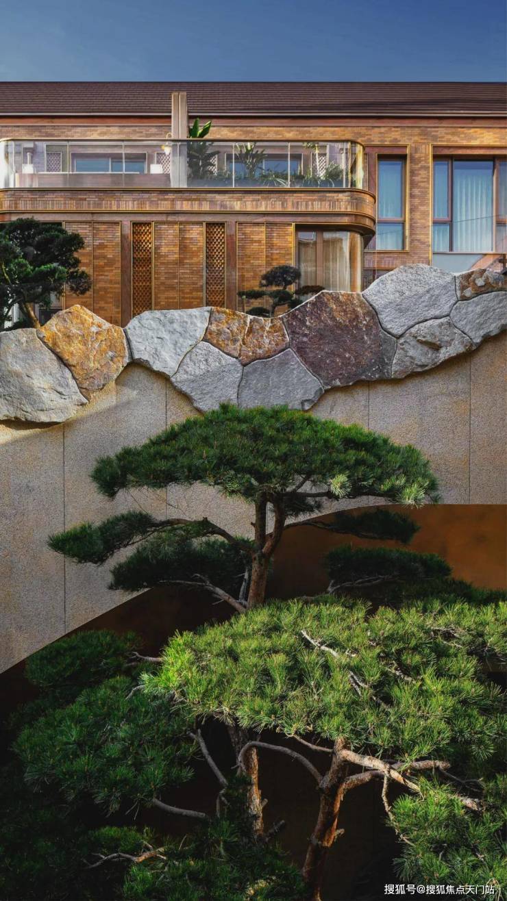 米乐M6网页版：越秀外滩樾售楼处│2026营销中心-越秀外滩樾楼盘详情-价格户型图地址配套交房时间咨询电话前台客服电话(图12)