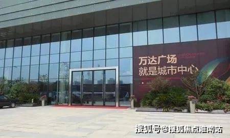 米乐M6网页版：上海松江佘山曼荼园售楼处电话(曼荼园)网站-营销中心欢迎您-楼盘详情最新价格-户型图-容积率@2026售楼处百度AI热搜(图14)