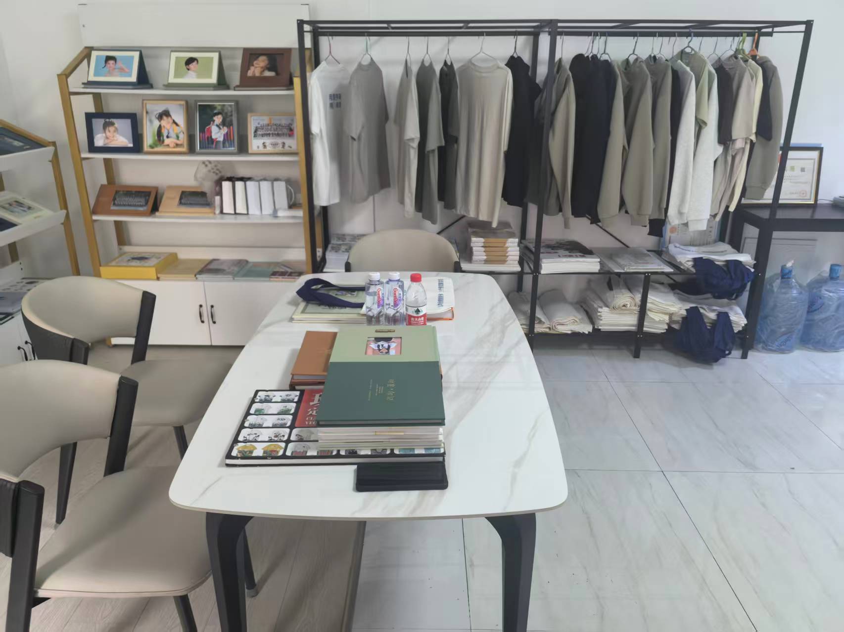 数据洞察：2024-2025武汉毕业季班服定制市场分析与服务商选购指南(图2)